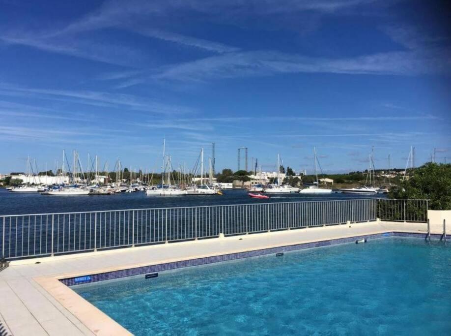 Appartement Avec Balcon, Vue Mer, Piscine, Parking Agde Eksteriør billede